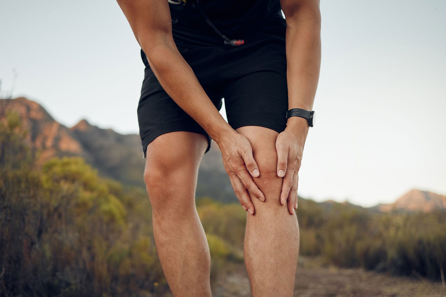 Navigating Knee Pain: Choosing the Right Specialist for Relief